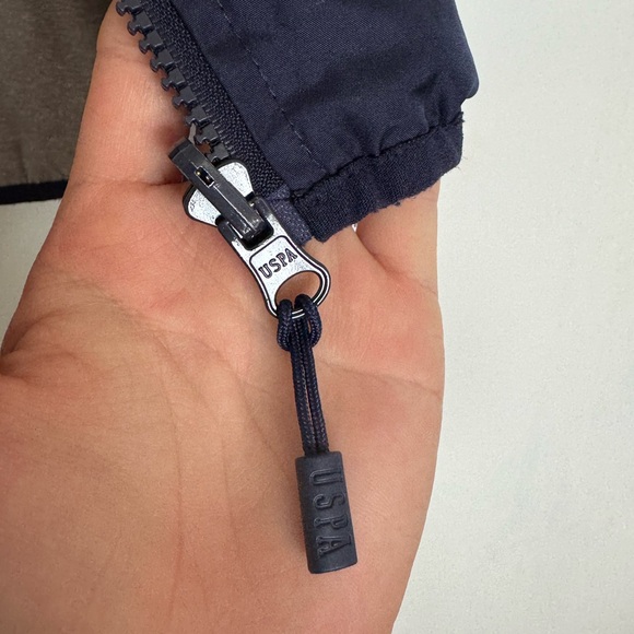 U.S. Polo Assn. Windbreaker - Navy and Grey (reversible), Small - Picture 3 of 4